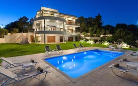 Amaltheia Villa
